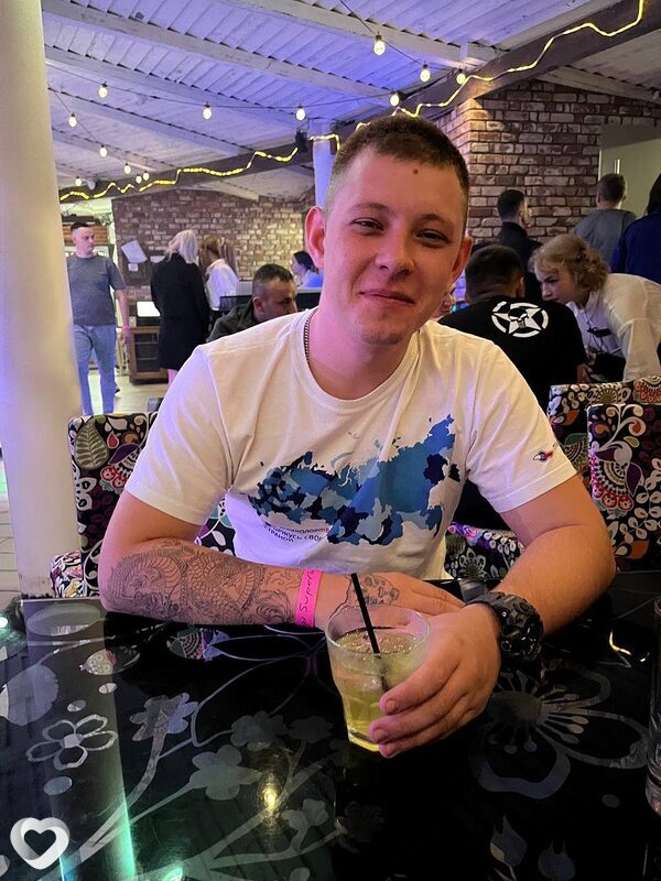 Александр, 24, Старом Осколе — анкета №831432