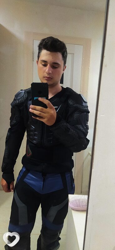 Никита, 21, Симферополе — анкета №833098