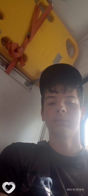 Вова, 21, Екатеринбурге — анкета №833841