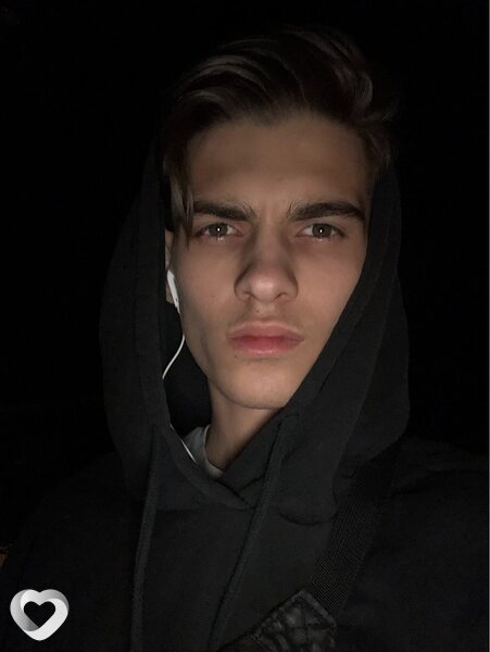 Артем, 25, Самаре — анкета №834453