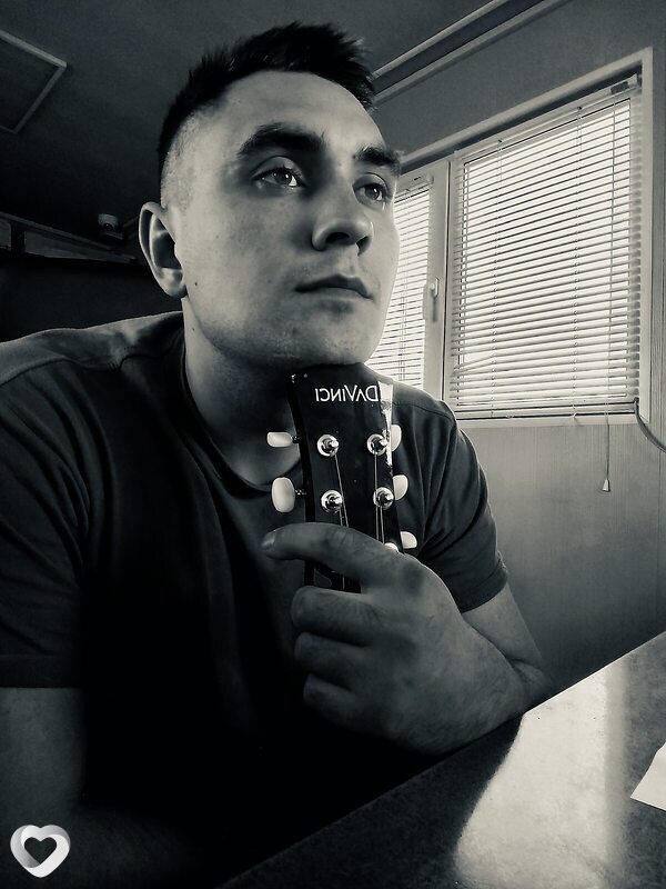 Олег, 25, Барнауле — анкета №834788