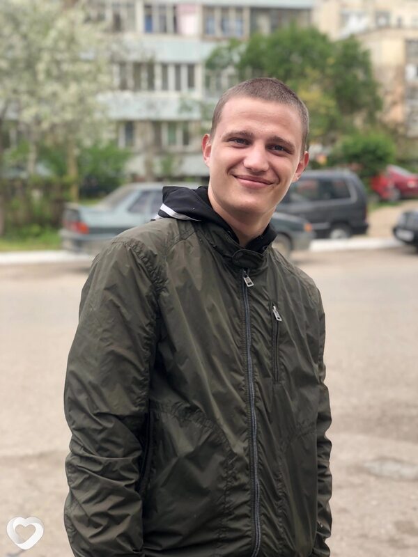 Илья, 24, Евпатории — анкета №835009