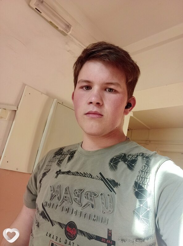 Андрей, 21, Новошахтинске — анкета №835016