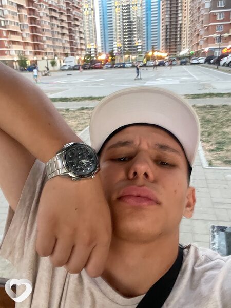 Даня, 21, Краснодаре — анкета №835203