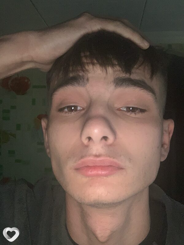 Максим, 21, Гомеле — анкета №835978
