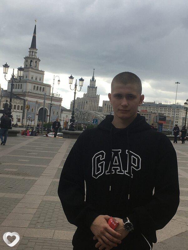 Ярослав, 23, Екатеринбурге — анкета №837007
