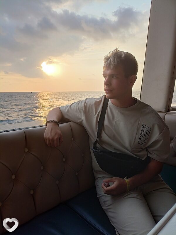 Максим, 22, Пензе — анкета №837797