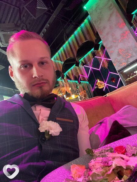 Марк, 27, Артемовском — анкета №840134