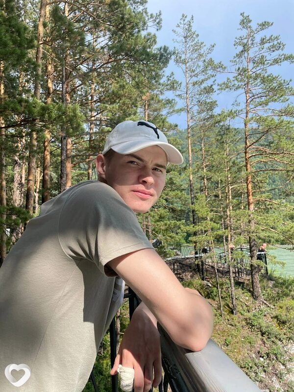 Никита, 24, Узловой — анкета №841444