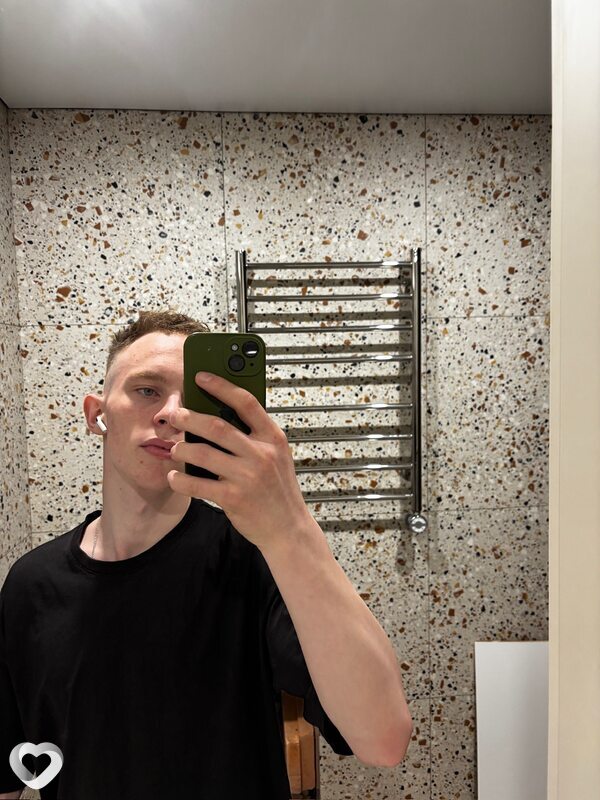 Денис, 21, Минске — анкета №841527