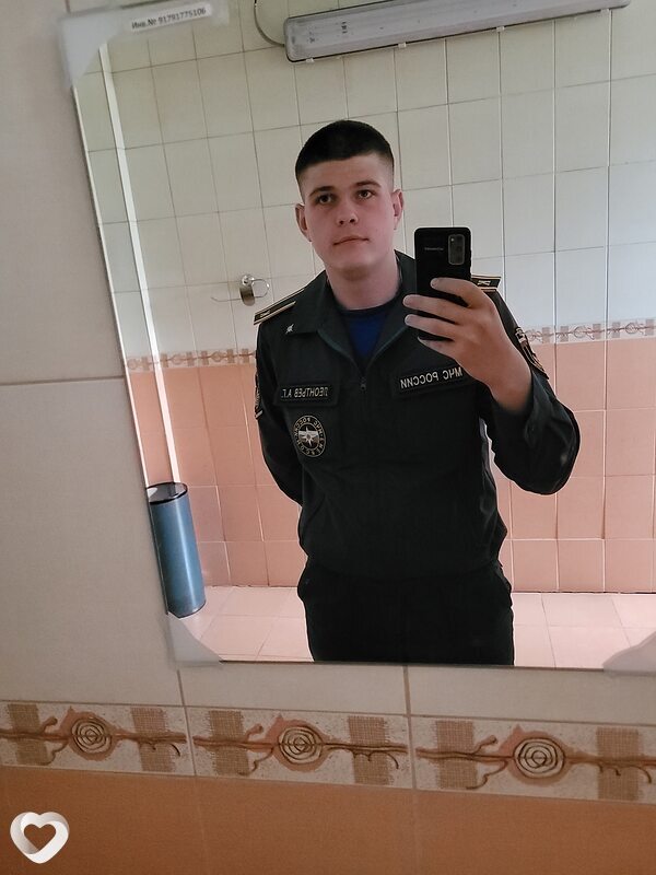 Антон, 23, Москве — анкета №842027