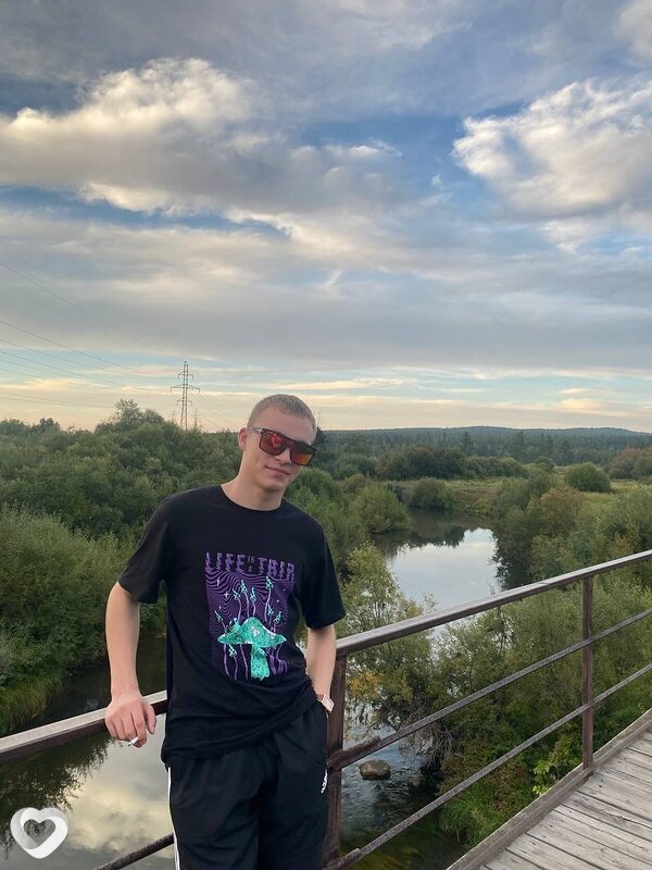 Вадим, 20, Братске — анкета №842090