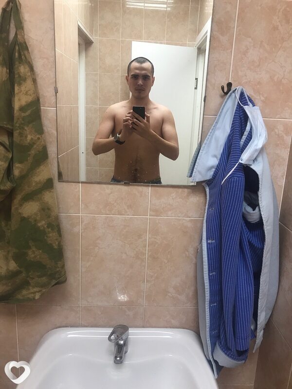 Пётр, 21, Москве — анкета №842388