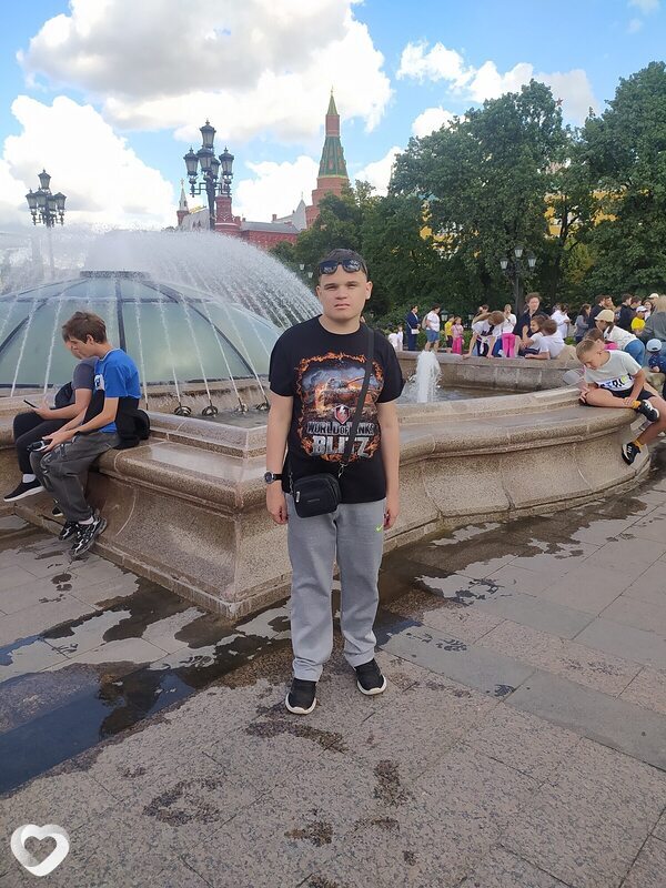 Дмитрий, 21, Узловой — анкета №842207