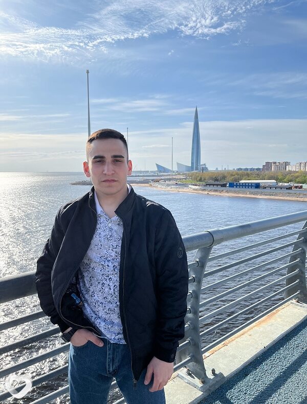 Гриша, 24, Харовске — анкета №842621
