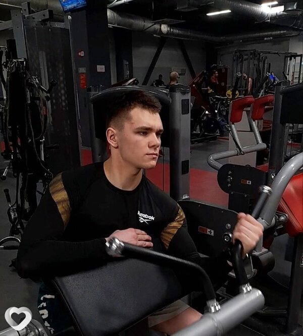 Maks, 21, Екатеринбурге — анкета №843978