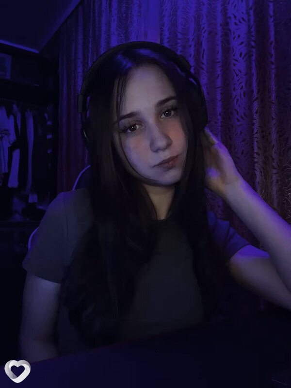 Настя, 21, Калининграде — анкета №844282
