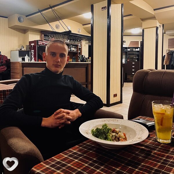 Андрей, 31, Новосибирске — анкета №845860