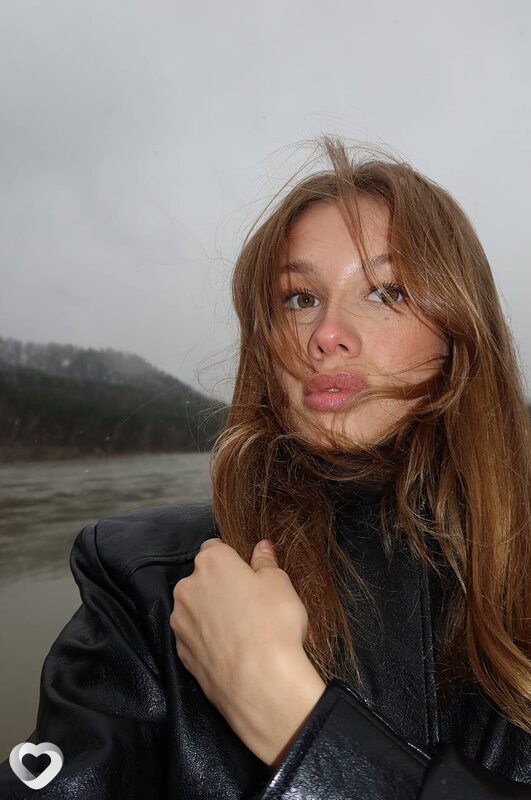 Дарина, 23, Барнауле — анкета №847194