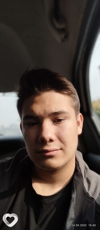 Даня, 21, Москве — анкета №848826