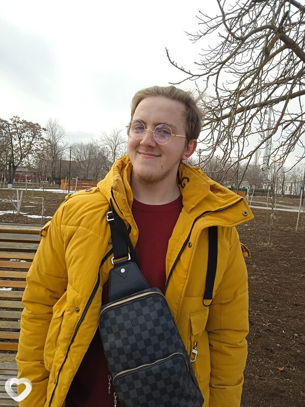Андрей, 21, Пролетарске — анкета №848886