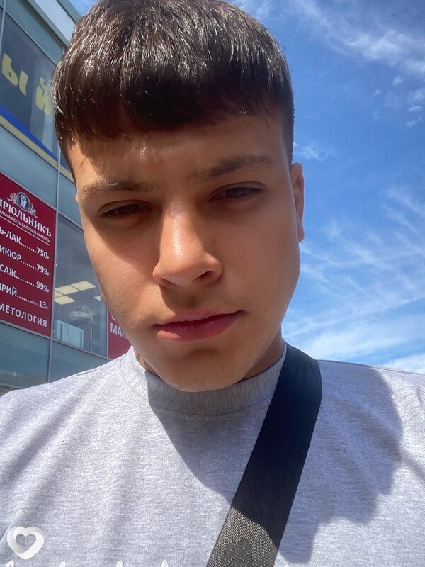 Александр, 21, Шахтах — анкета №849965