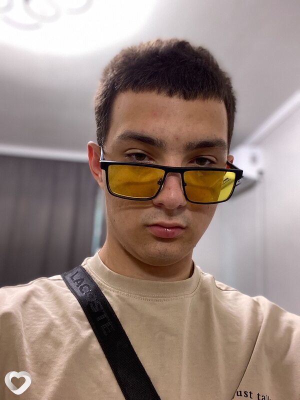Артем, 21, Кропоткине — анкета №850230