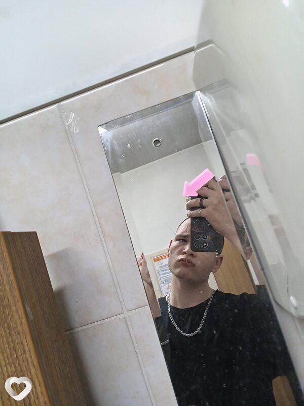 Дмитрий, 21, Минске — анкета №850679