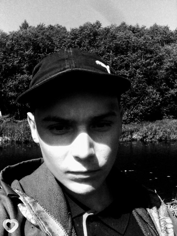 Ярослав, 24, Пскове — анкета №850979