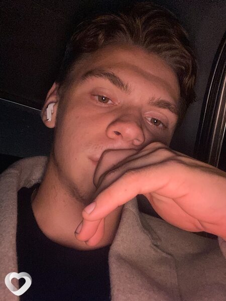 Кирилл, 21, Омске — анкета №851612