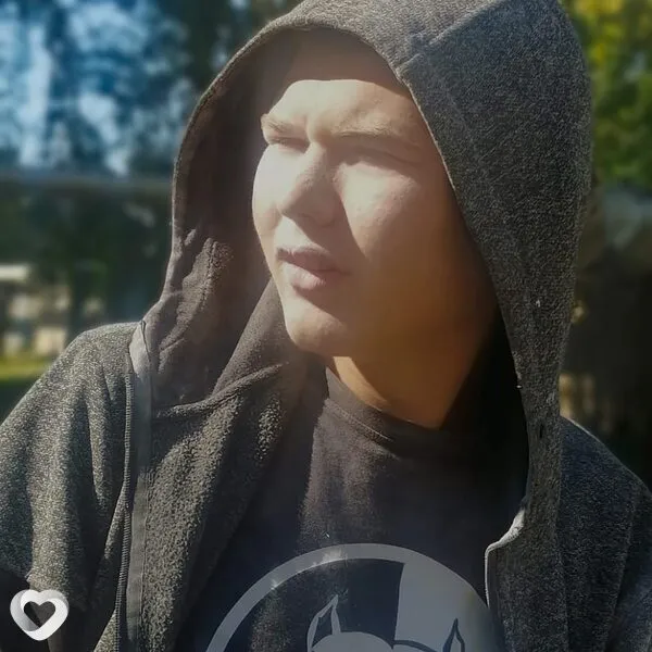 Михаил, 23, Алейске — анкета №852480