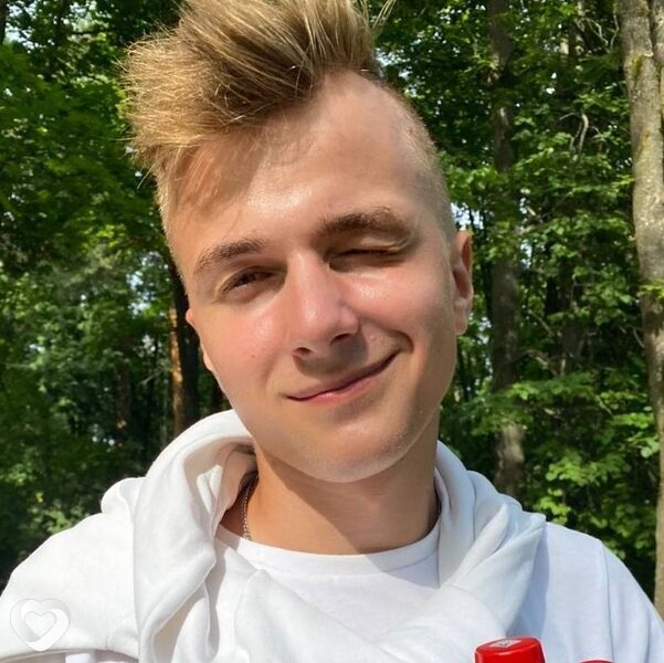 Анатолий, 22, Владимире — анкета №853404