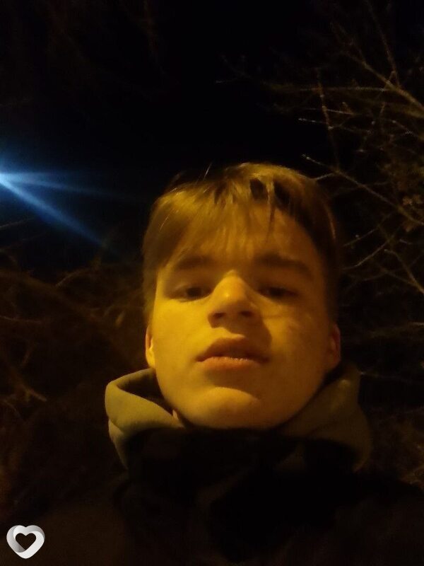 Артем, 20, Челябинске — анкета №854626