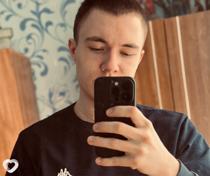 Денис, 21, Москве — анкета №854777