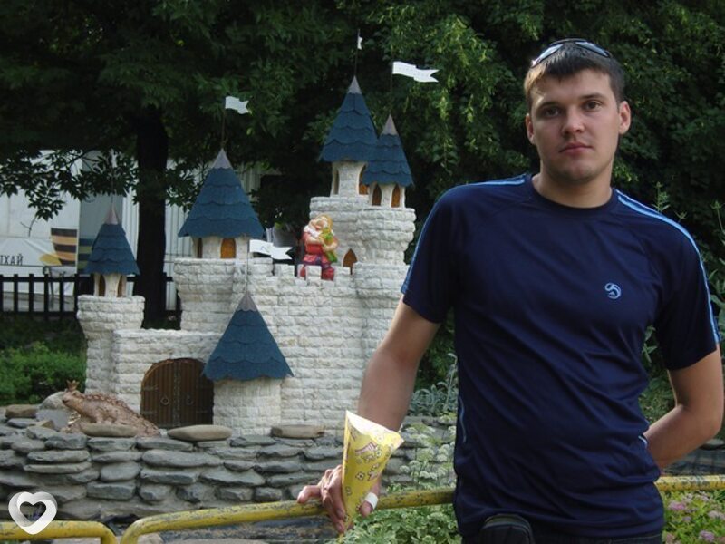 Артём, 29, Барановичах — анкета №854878