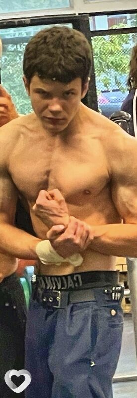 Влад, 21, Минске — анкета №855228