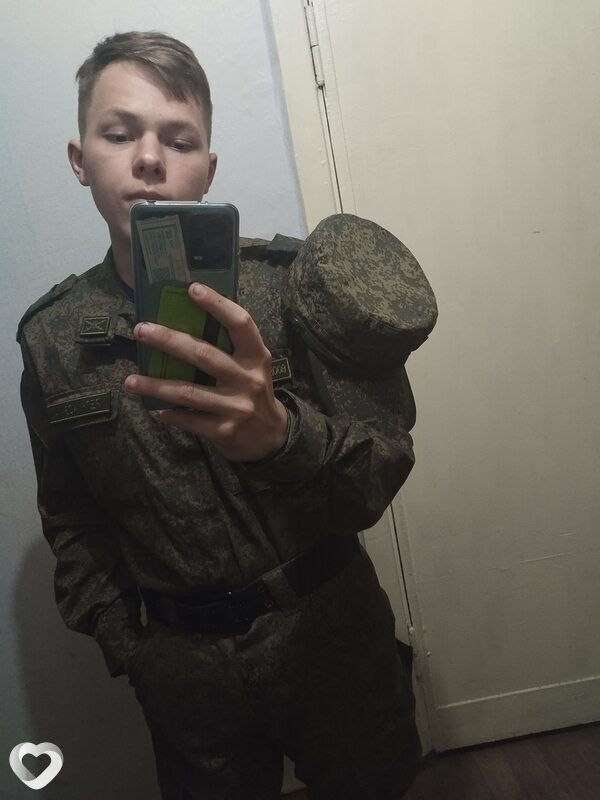 Максим, 23, Ярославле — анкета №857220
