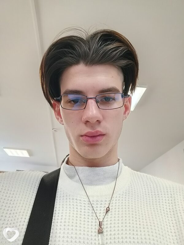 Илья, 21, Москве — анкета №857766