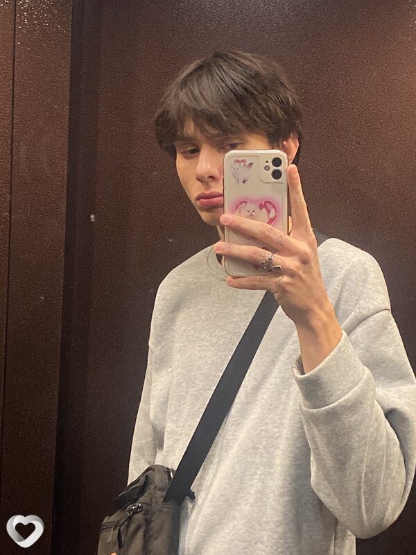 Богдан, 23, Москве — анкета №858389