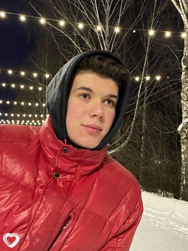 Саша, 22, Ижевске — анкета №859839