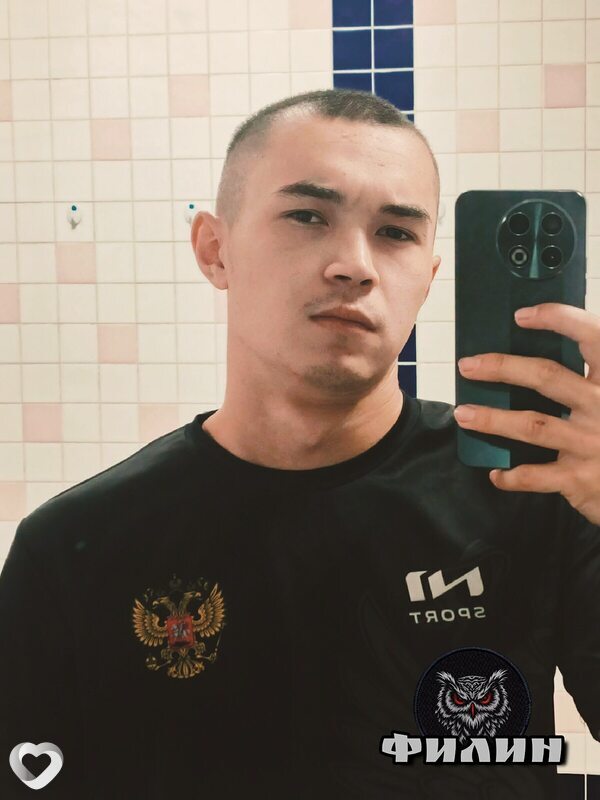 Oleg, 21, Кунгуре — анкета №862343