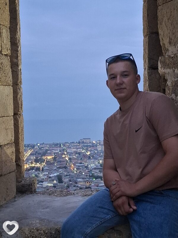 Максим, 26, Волгограде — анкета №863215