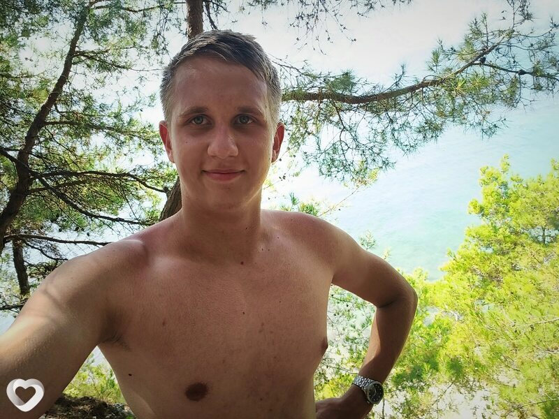 Максим, 21, Краснодаре — анкета №864793