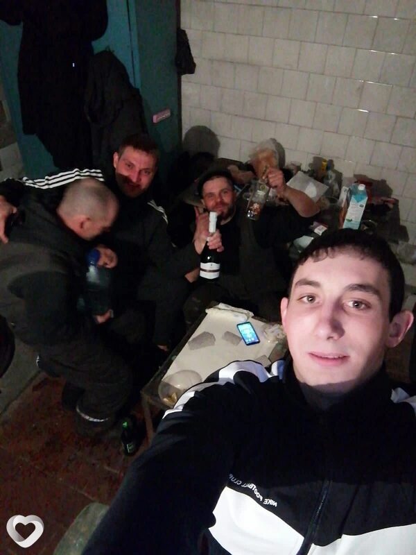 Максим, 28, Осинниках — анкета №864933