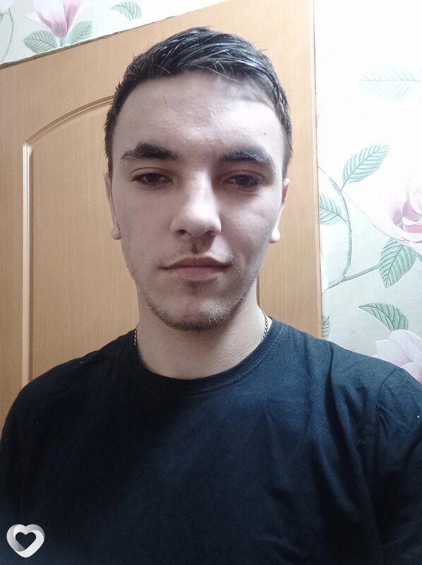 Андрей, 21, Симферополе — анкета №865412