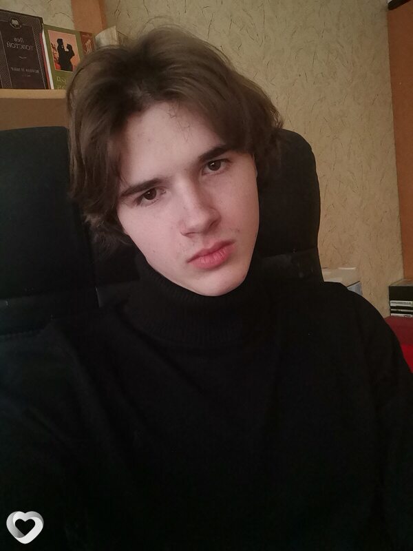 Илья, 21, Москве — анкета №865492