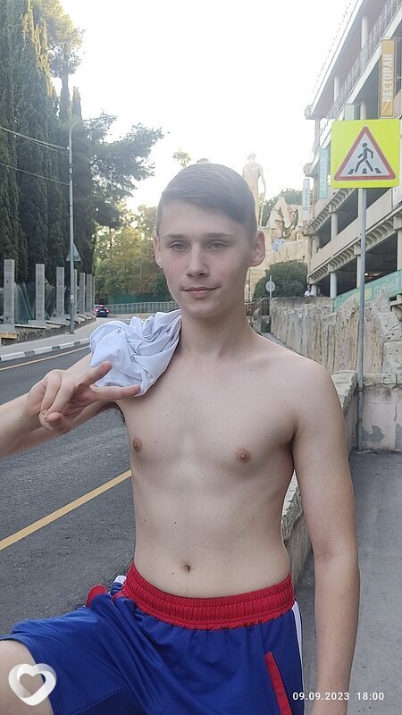 Дима, 20, Севастополе — анкета №866052