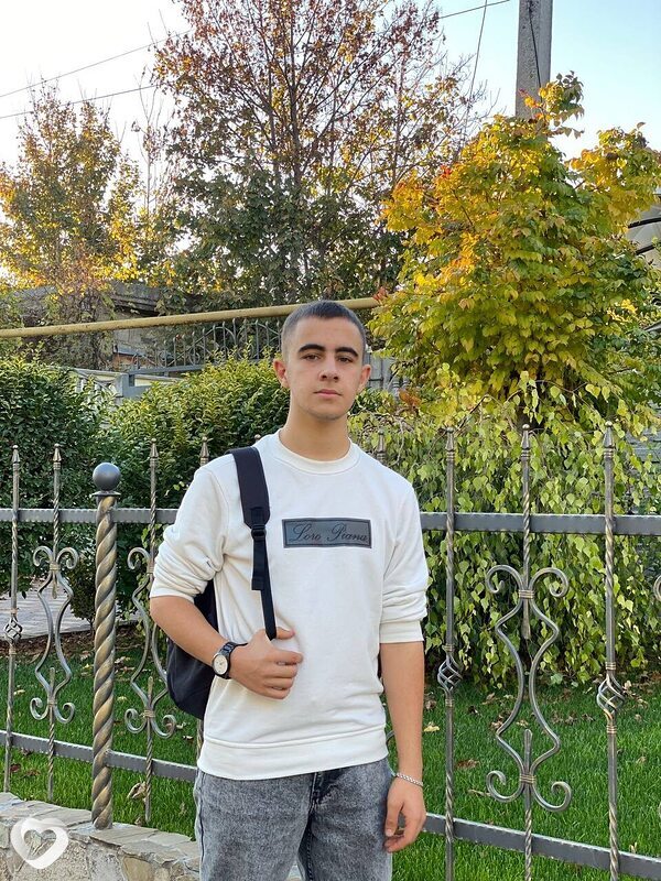 Азиз, 21, Москве — анкета №866072