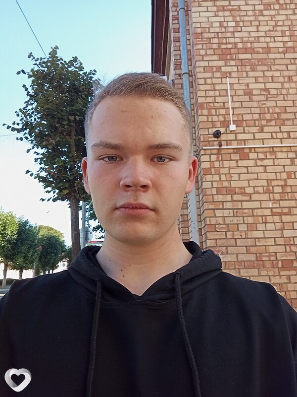 Кирилл, 21, Горках — анкета №866778