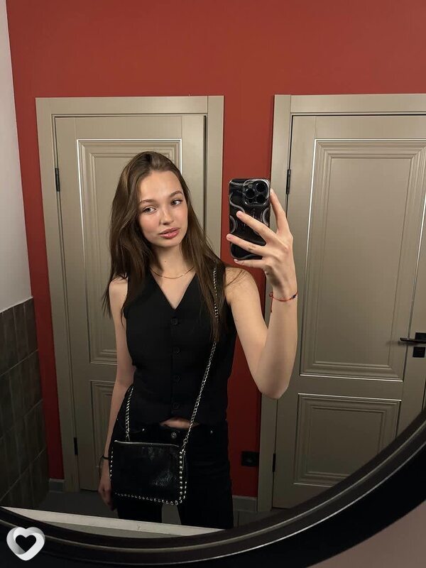 Елена, 21, Томске — анкета №867046